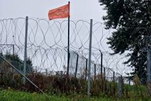 img - Triplice confine con falce e martello. Dimenticanza?